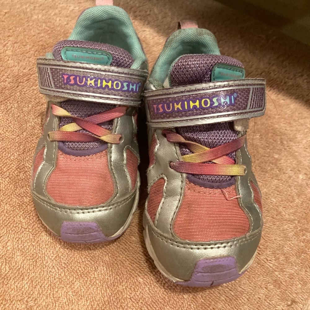 Tsukihoshi girls shoes 7.5